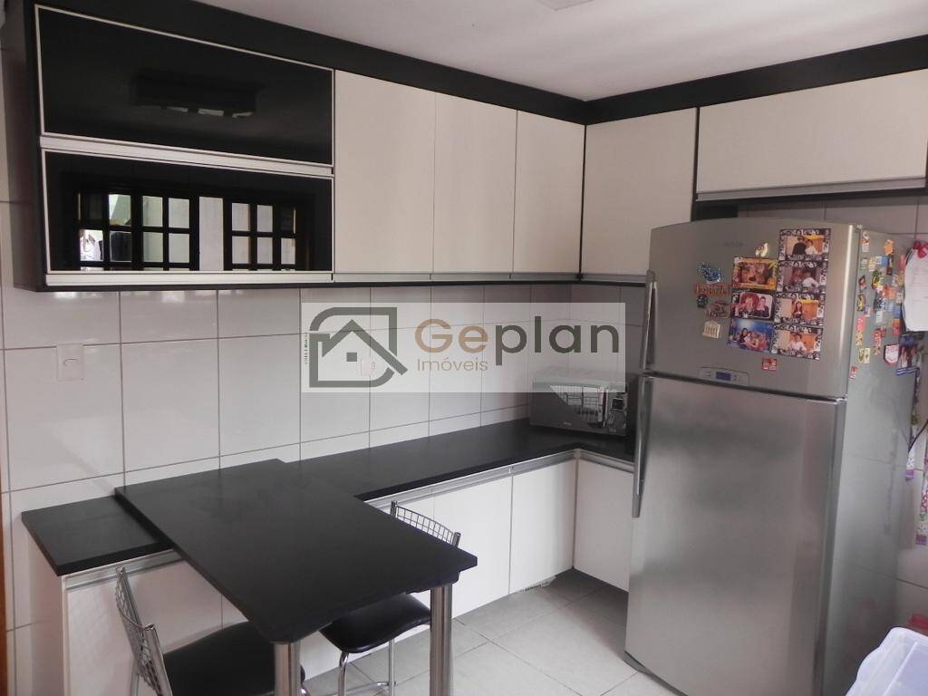 Casa, 3 quartos, 131 m² - Foto 6