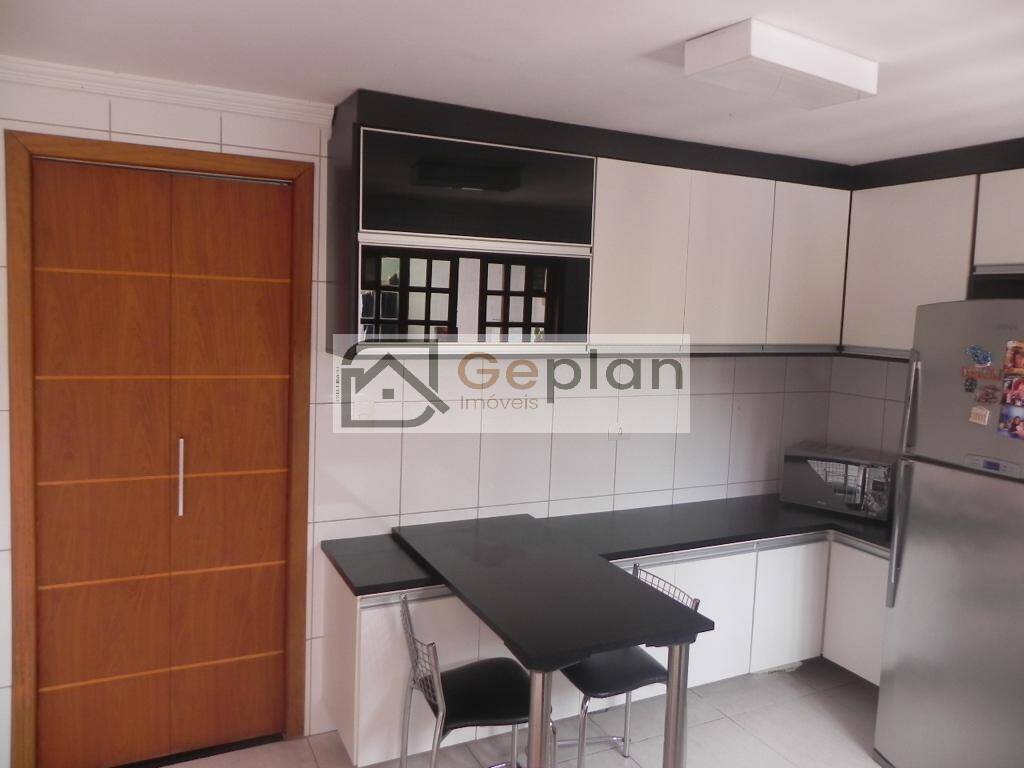 Casa, 3 quartos, 131 m² - Foto 3