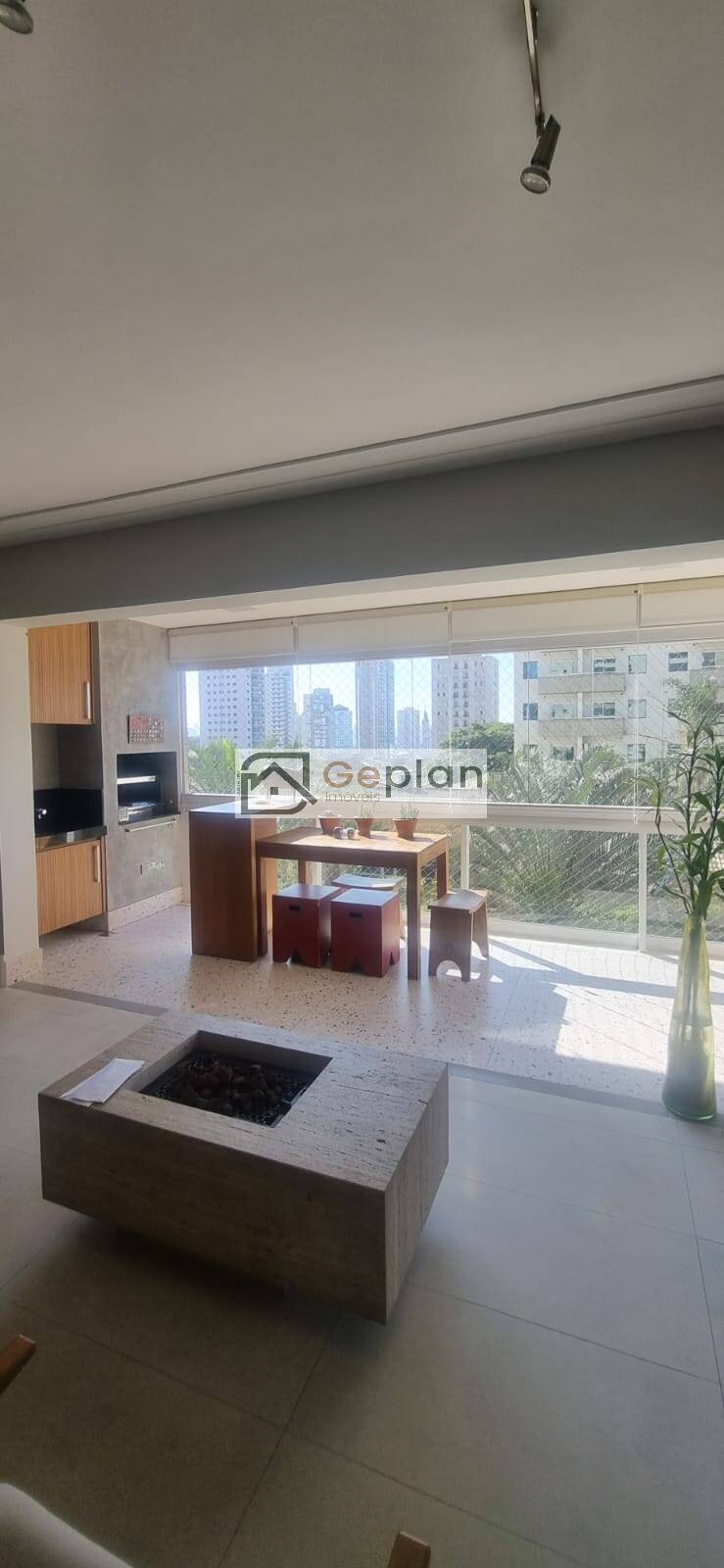 Apartamento, 3 quartos, 143 m² - Foto 2