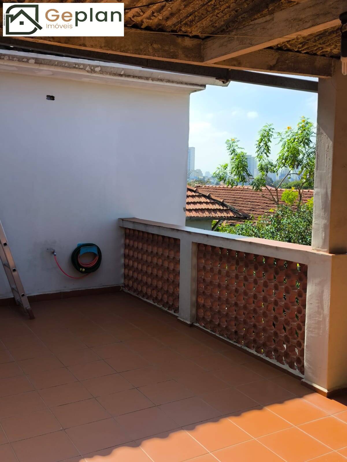 Casa para alugar com 3 quartos, 140m² - Foto 45