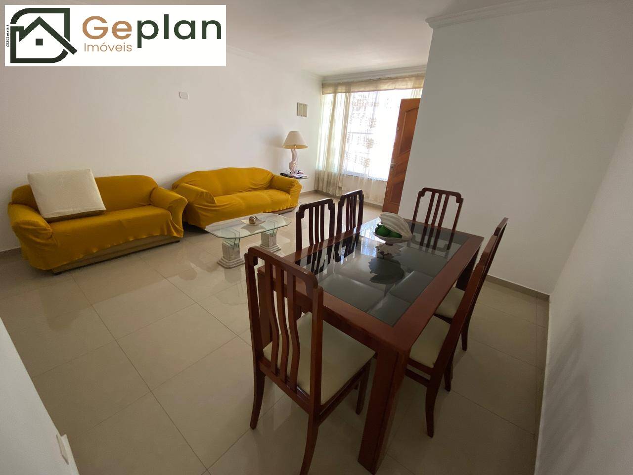 Casa à venda com 3 quartos, 180m² - Foto 2