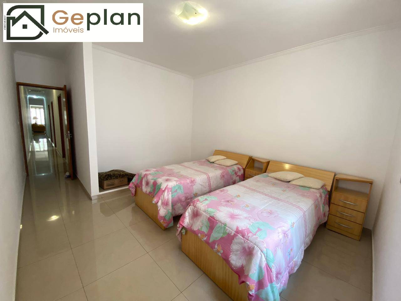 Casa à venda com 3 quartos, 180m² - Foto 7