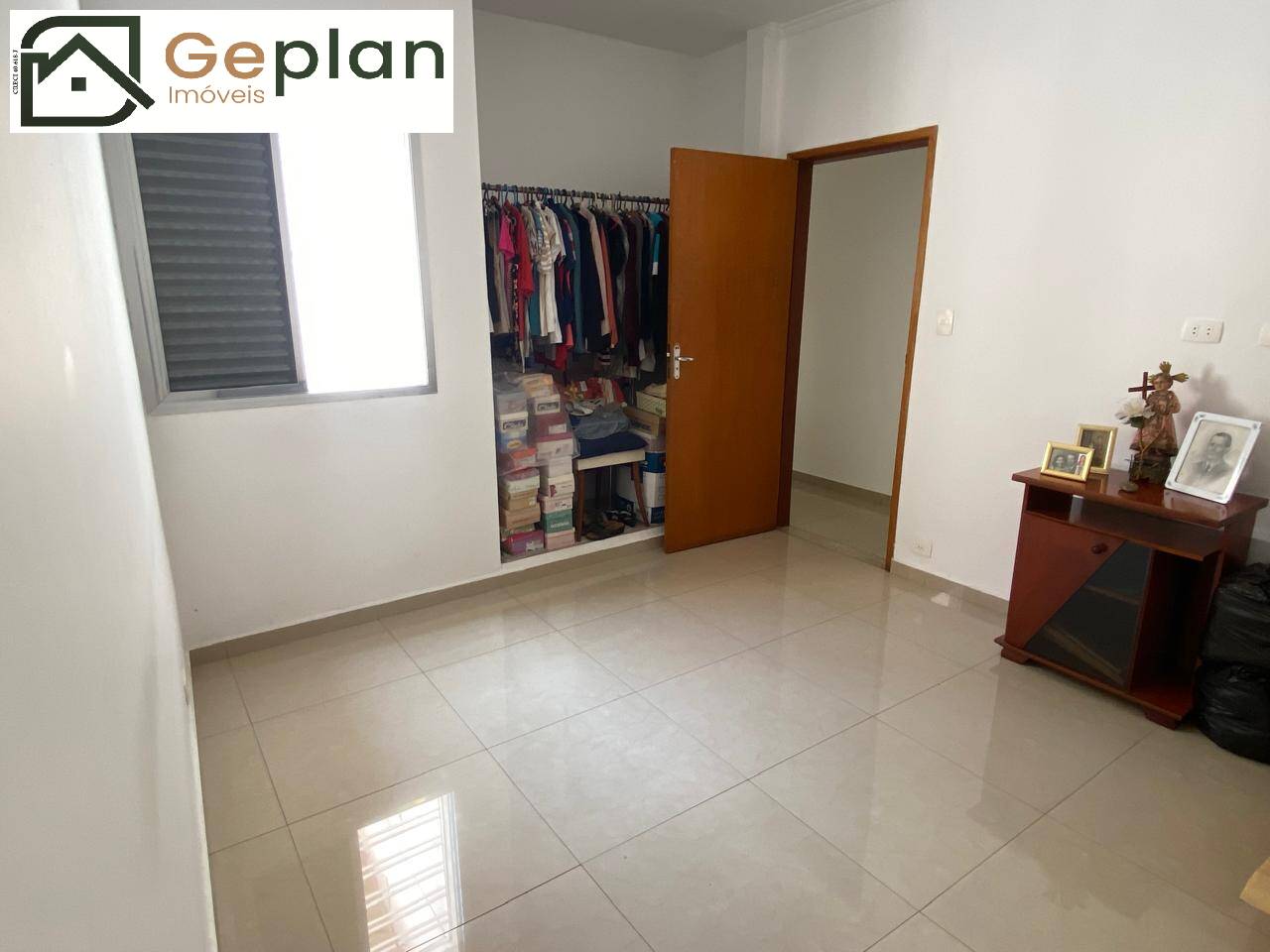 Casa à venda com 3 quartos, 180m² - Foto 3