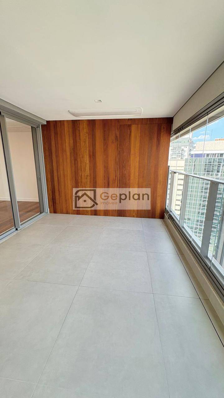 Apartamento, 3 quartos, 160 m² - Foto 3