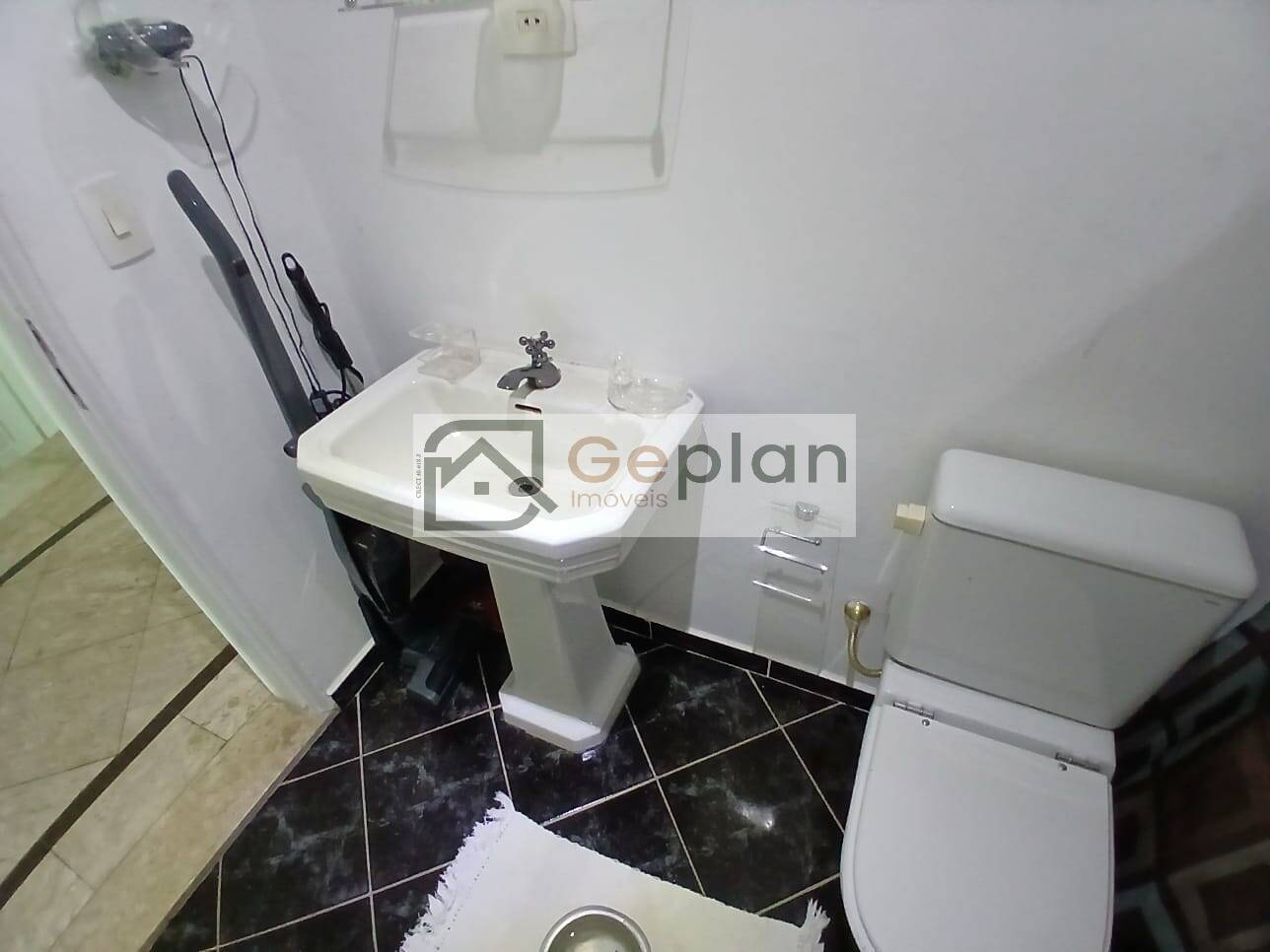 Casa, 3 quartos, 210 m² - Foto 13